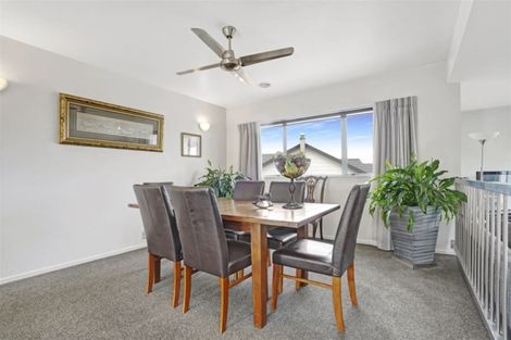 Photo of property in 37 Dixon Road, Fitzroy, Hamilton, 3206