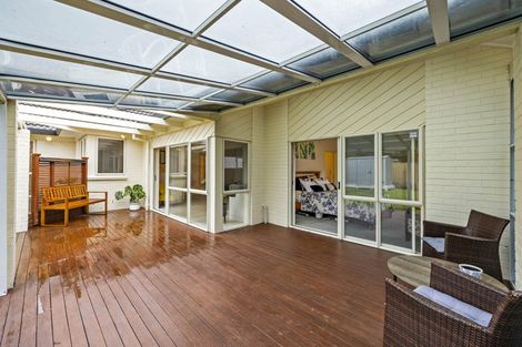 Photo of property in 26 Dannemora Drive, Dannemora, Auckland, 2016