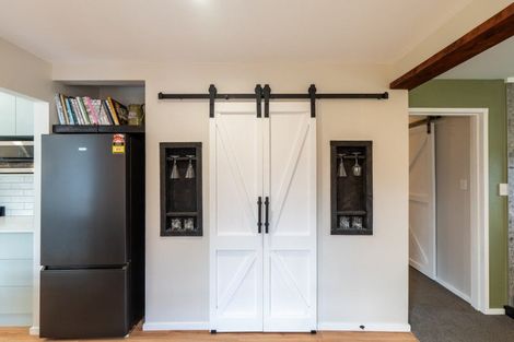 Photo of property in 10 Mahuri Road, Otatara, Invercargill, 9879