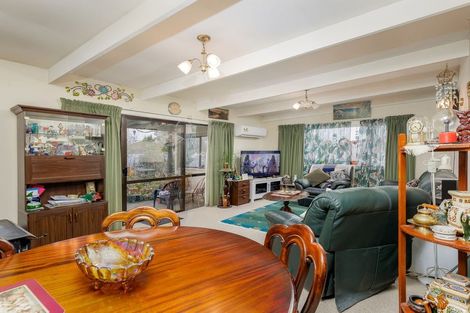 Photo of property in 8 Moorhouse Street, Waimate, 7924