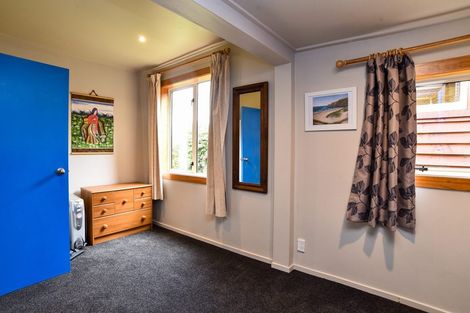 Photo of property in 3 Bacon Street, Broad Bay, Dunedin, 9014