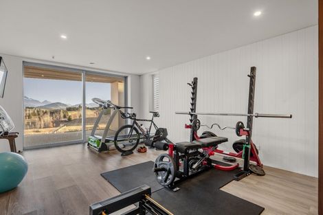 Photo of property in 16 Advance Terrace, Arrowtown, 9302