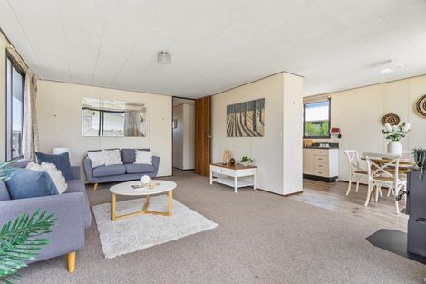 Photo of property in 3b Longstead Avenue, Papamoa Beach, Papamoa, 3118