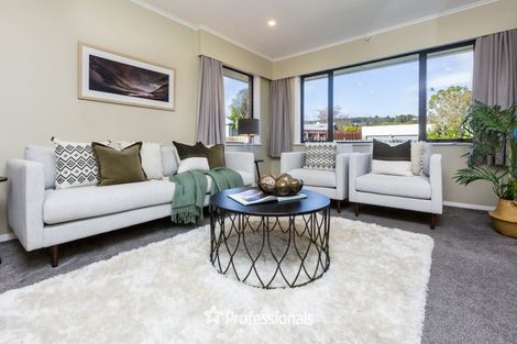 Photo of property in 63 Kashmir Avenue, Clouston Park, Upper Hutt, 5018