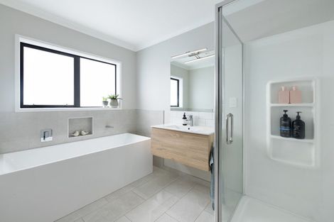 Photo of property in 5 Paiawa Way, Pyes Pa, Tauranga, 3110