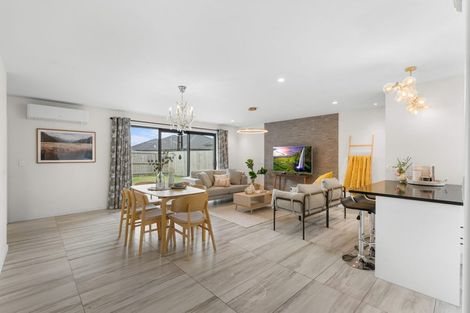 Photo of property in 6 Olearia Lane, Halswell, Christchurch, 8025