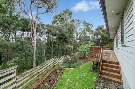 Photo of property in 120 San Valentino Drive, Henderson, Auckland, 0612