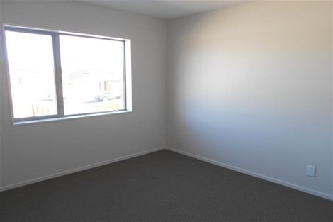 Photo of property in 186 Mark Avenue, Grenada Village, Wellington, 6037