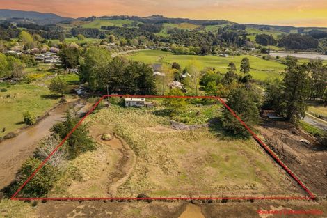 Photo of property in 54 Doctors Point Road, Waitati, 9085