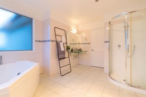 Photo of property in 13 Snell Place, Pakuranga, Auckland, 2013