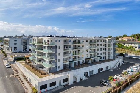 Photo of property in Apollo Apartments, 201/46 Rosedale Road, Rosedale, Auckland, 0632