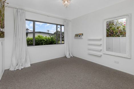 Photo of property in 237 One Tree Point Road, One Tree Point, 0118