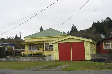 Photo of property in 33 Macdougall Avenue, Dunollie, Runanga, 7803