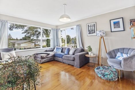 Photo of property in 24 Hobart Crescent, Wattle Downs, Auckland, 2103