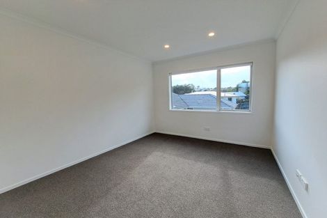 Photo of property in 37 Merriefield Avenue, Forrest Hill, Auckland, 0620