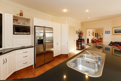 Photo of property in 7 Heritage Place, Terrace End, Palmerston North, 4410