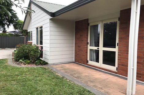 Photo of property in 75a Williams Street, Cambridge, 3434