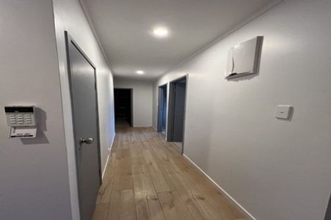 Photo of property in 1 Marvon Downs Avenue, Pakuranga Heights, Auckland, 2010