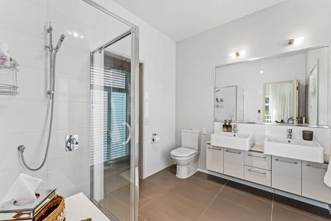 Photo of property in 6 Puriri Boulevard, Orewa, 0931