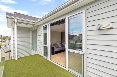 Photo of property in 9 Korihi Drive, Swanson, Auckland, 0614