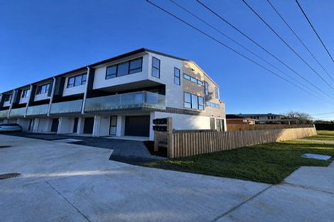 Photo of property in 1/36 Longburn Road, Henderson, Auckland, 0610