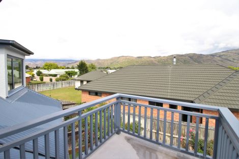 Photo of property in 30 Albert Drive, Clyde, 9330