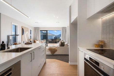 Photo of property in 7/102 Eriksen Road, Te Awa, Napier, 4110