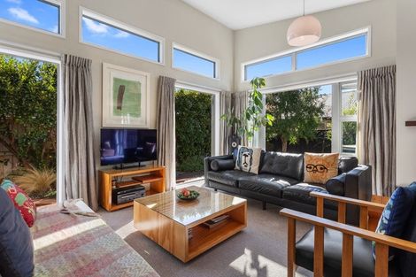 Photo of property in 140 Port Hills Road, Heathcote Valley, Christchurch, 8022