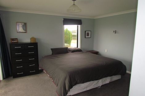 Photo of property in 9a Racecourse Road, Winton, 9782