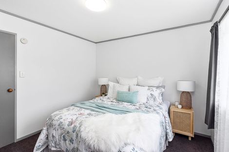 Photo of property in 1 Te Uruhi Grove, Paraparaumu, 5032