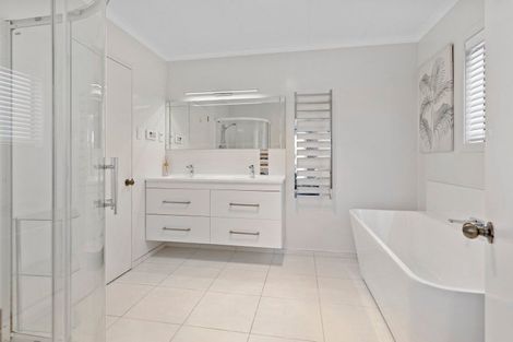 Photo of property in 64 Stableford Drive, Pyes Pa, Tauranga, 3112