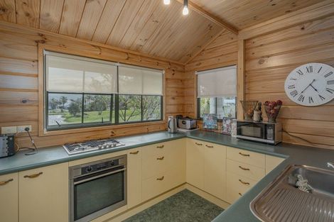 Photo of property in 186 Vista Paku, Pauanui, Hikuai, 3579