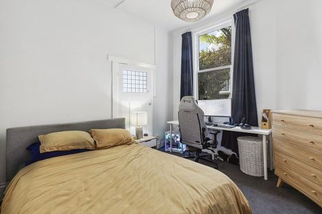 Photo of property in 34 Connaught Terrace, Brooklyn, Wellington, 6021