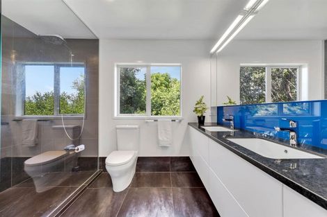 Photo of property in 38 Polo Prince Drive, Totara Park, Manurewa, 2576