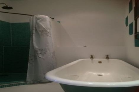 Photo of property in 145 Tasman Street, Mount Cook, Wellington, 6021