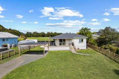 Photo of property in 972 Kahikatea Flat Road, Waitoki, 0871