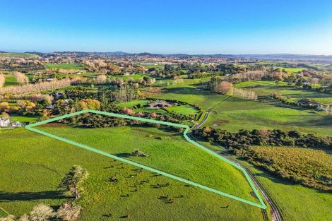 Photo of property in 7 Bobs Way, Dairy Flat, 0792