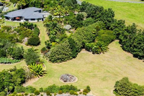 Photo of property in 2 Coastview Lane, Mangawhai, 0975