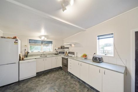 Photo of property in 46 Collins Street, Hawera, 4610