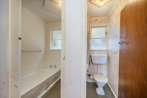 Photo of property in 33 Hulme Street, Roslyn, Palmerston North, 4414