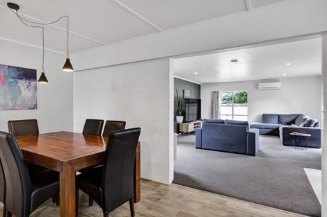 Photo of property in 4 Douglas Street, Hawera, 4610