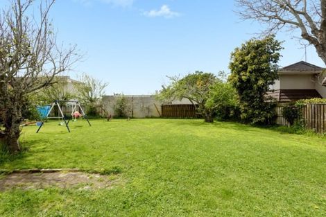 Photo of property in 472 Devonport Road, Tauranga South, Tauranga, 3112
