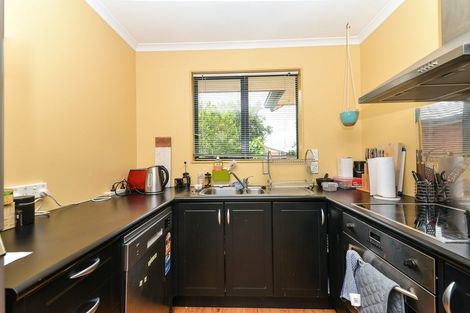 Photo of property in 181 Old Farm Road, Hamilton East, Hamilton, 3216