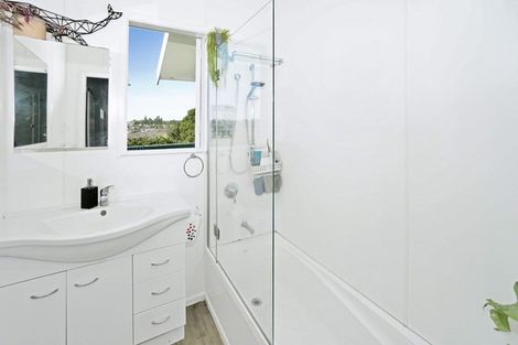 Photo of property in 40 Oxford Street, Te Puke, 3119