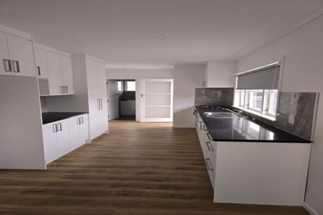 Photo of property in 6 Grebe Street, Manurewa, Auckland, 2102