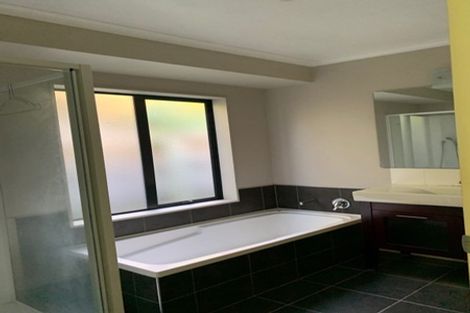 Photo of property in 51 Raphoe Road, Flat Bush, Auckland, 2019