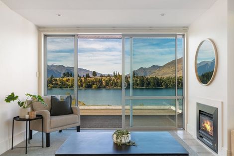 Photo of property in Rahiri Apartments, 4/23 Adelaide Street, Queenstown, 9300