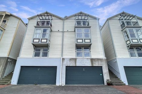 Photo of property in 153e Grant Road, Thorndon, Wellington, 6011