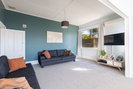 Photo of property in 170 Shaw Avenue, New Brighton, Christchurch, 8083