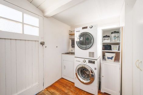 Photo of property in 3 Saint Johns Avenue, Palmerston North, 4414